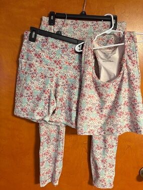 Evolution and Creation Floral Active Set - Pink, Mint & Navy on White